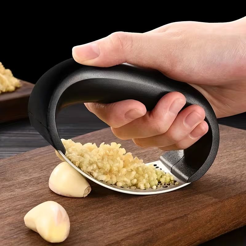 1pc Garlic Crusher Manual Ring Black Vegetable Cutter Kitchen Vegetable And Fruit Gadgets Masher